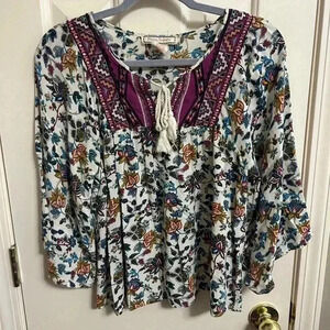 5/$35 Flying Tomato Floral Boho Flowy Tie Front Top Small